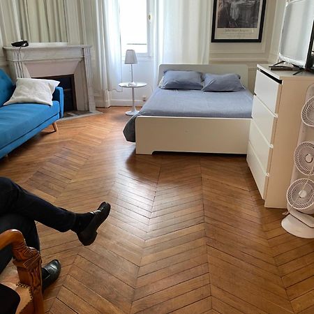 Studio près du Pont Mirabeau et Tour Eiffel Paris Extérieur photo